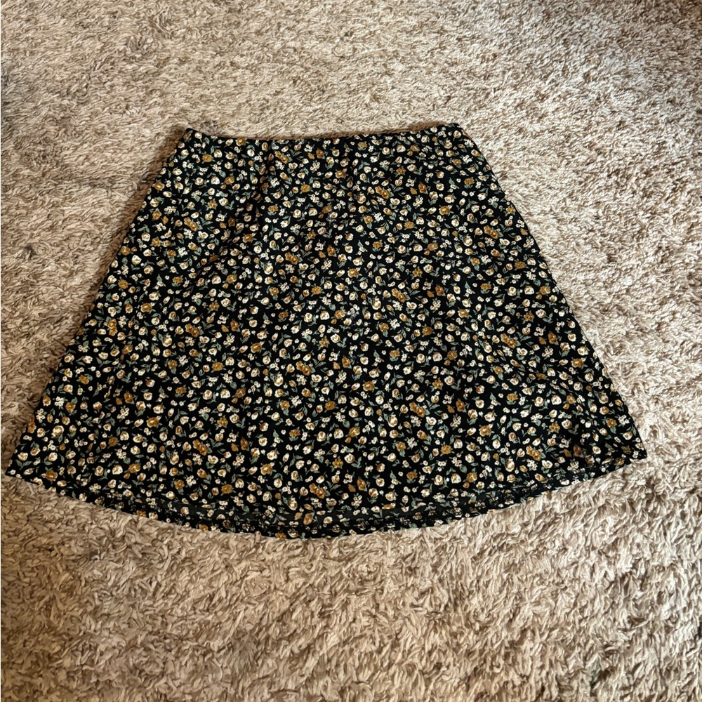 Floral mini skirt
